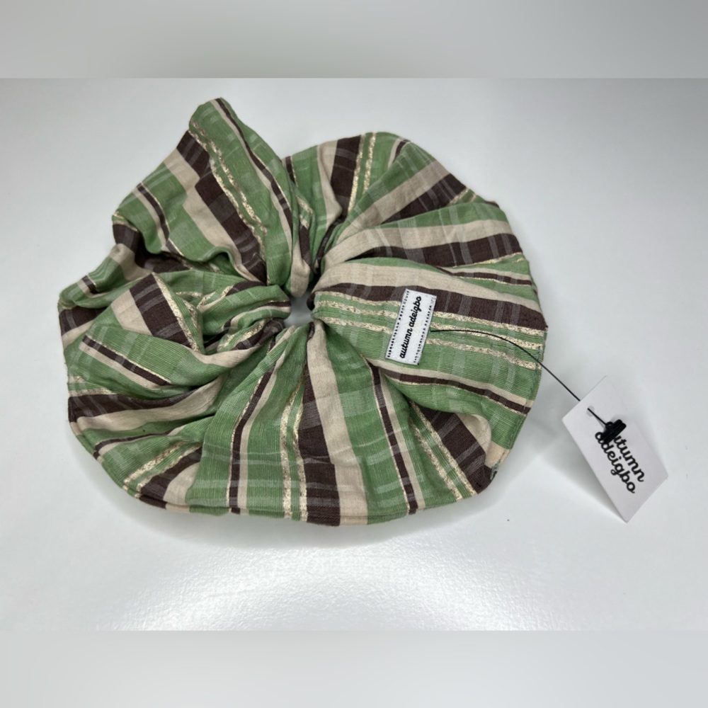 Autumn Adeigbo Oversized Scrunchie